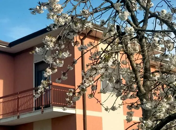 Apartment Paradiso *